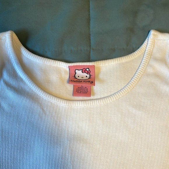 Y2K Hello Kitty Tank Top White Large Cherry Sanrio
Edgy Cat 00 Grunge Baby Glam - Picture 13 of 14